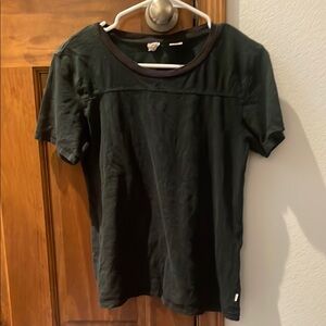 Levi's Classic Hunter Green Tee